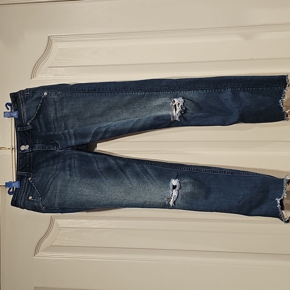 Hudson Collin Flap Skinny Crop Distressed Jeans Color DKBL Size 28 EUC MSRP $195 - Picture 3 of 11